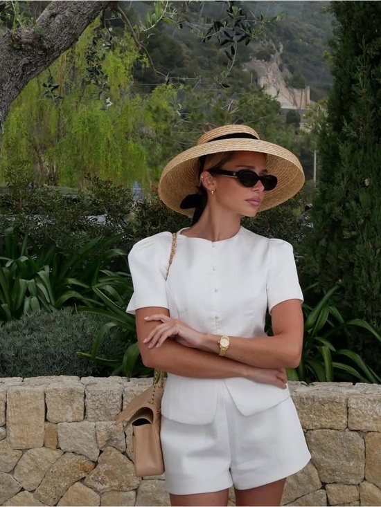 Accessories - straw hat